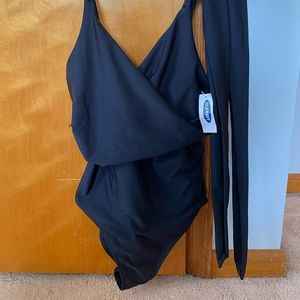 Old navy one piece black swim!